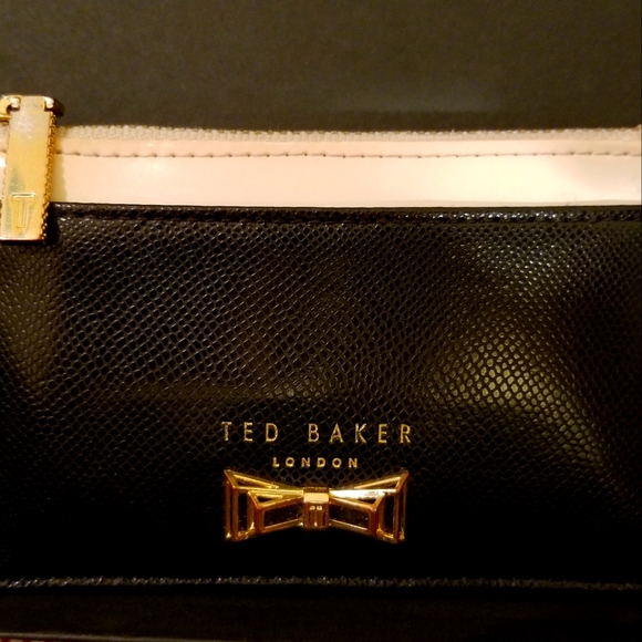 Ted Baker Bow Zipped Card Holder - Picture 2 of 10